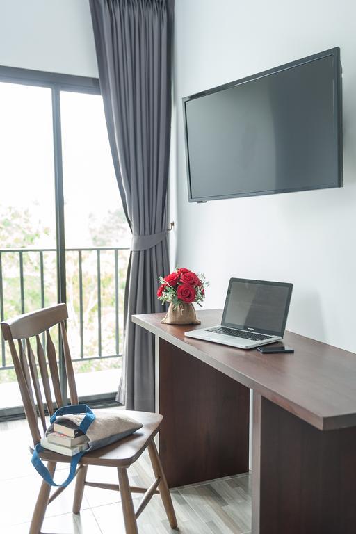 The Sixteenth Surin Beach Hotel Phuket Eksteriør bilde