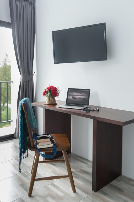 The Sixteenth Surin Beach Hotel Phuket Eksteriør bilde