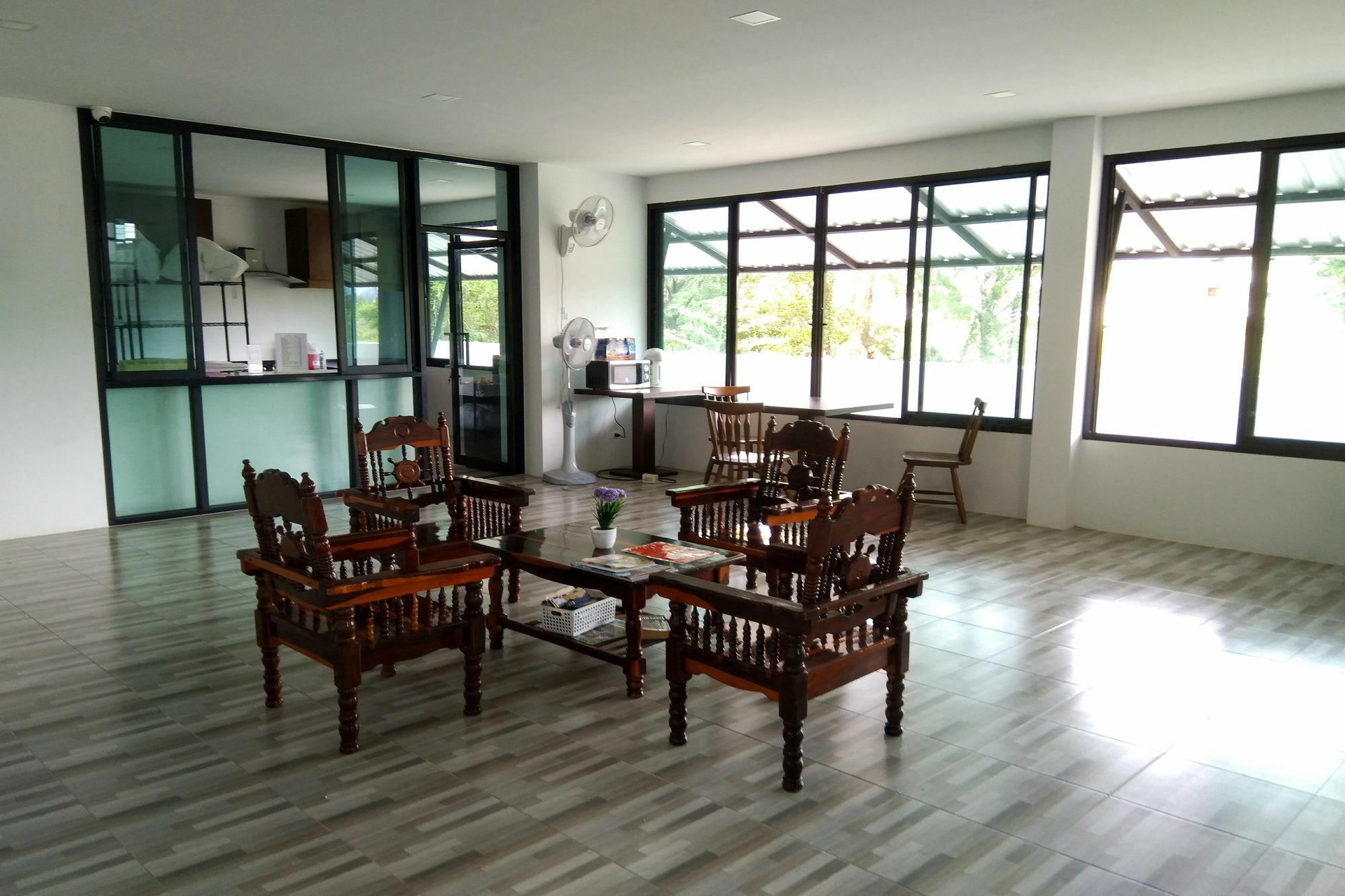 The Sixteenth Surin Beach Hotel Phuket Eksteriør bilde