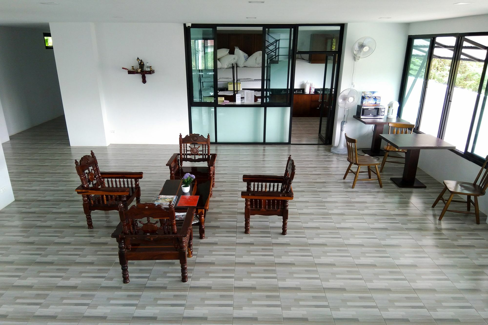 The Sixteenth Surin Beach Hotel Phuket Eksteriør bilde